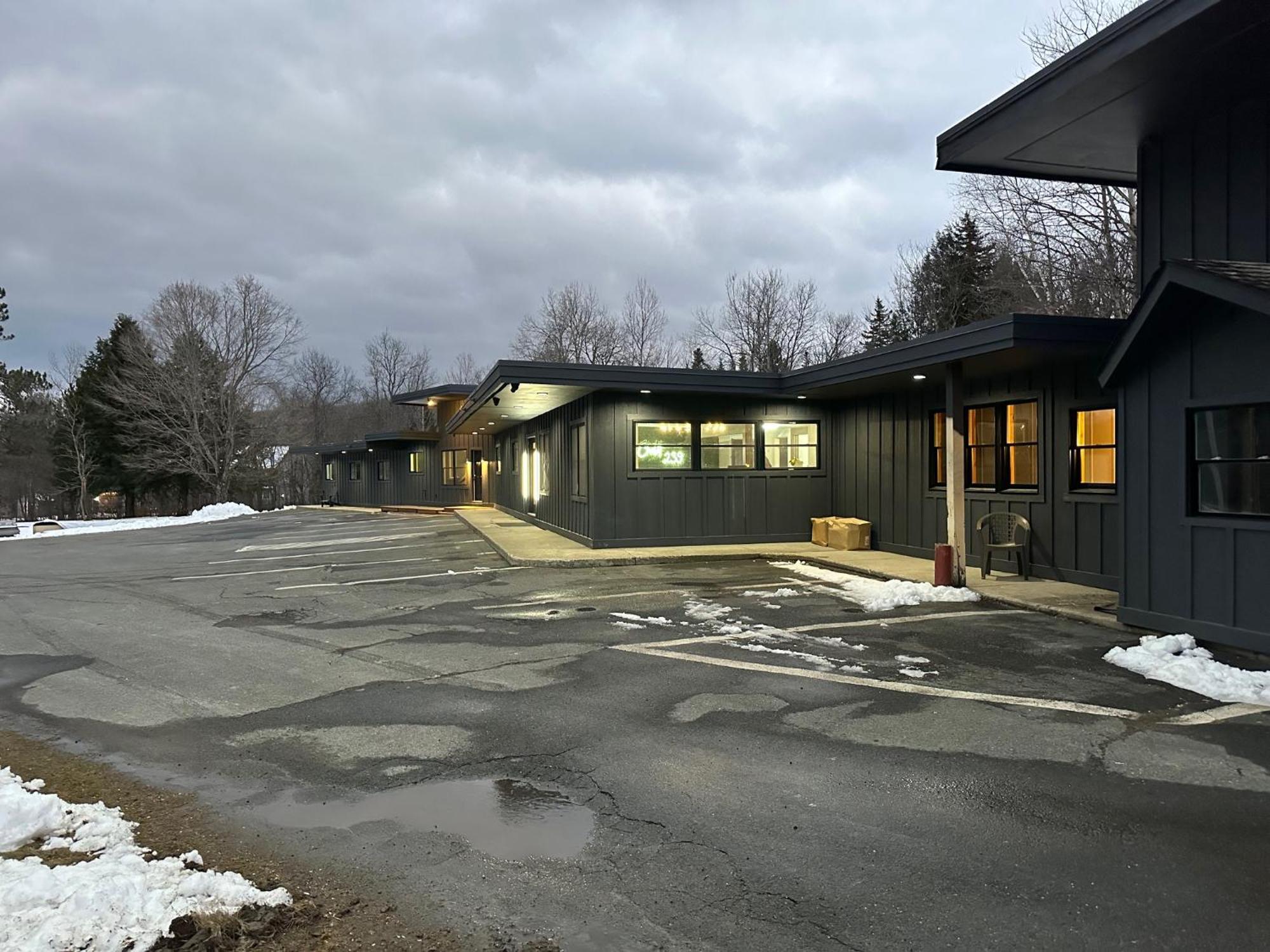 Chalet 239-Boutique Hotel 웨스트 도버 외부 사진