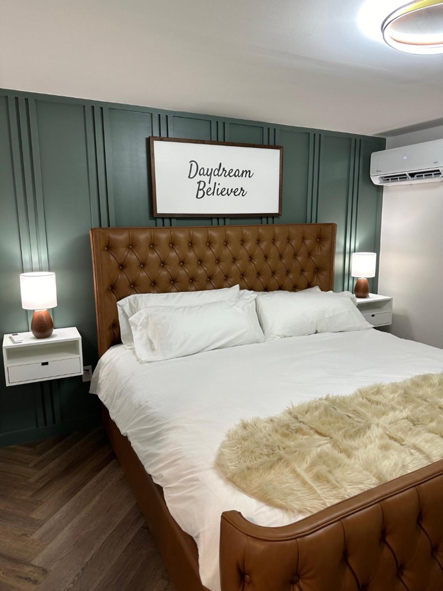 Chalet 239-Boutique Hotel 웨스트 도버 외부 사진