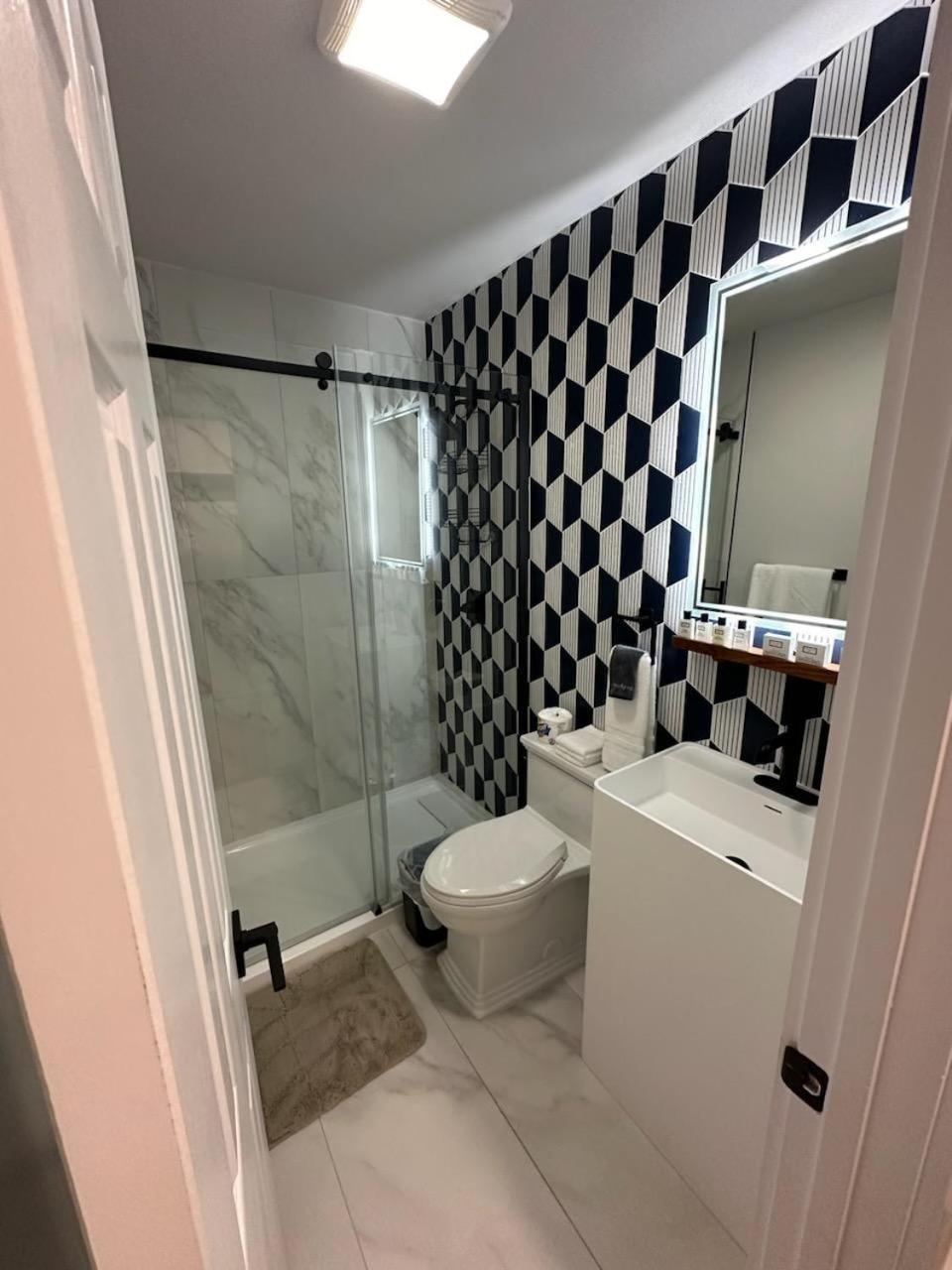 Chalet 239-Boutique Hotel 웨스트 도버 외부 사진