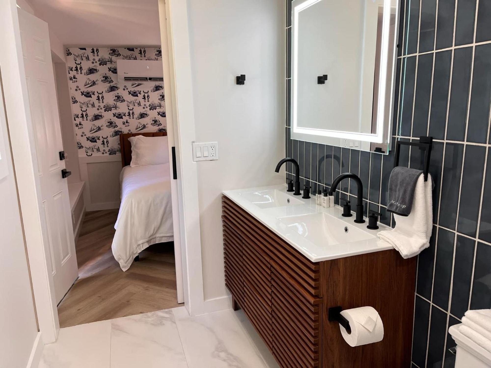 Chalet 239-Boutique Hotel 웨스트 도버 외부 사진